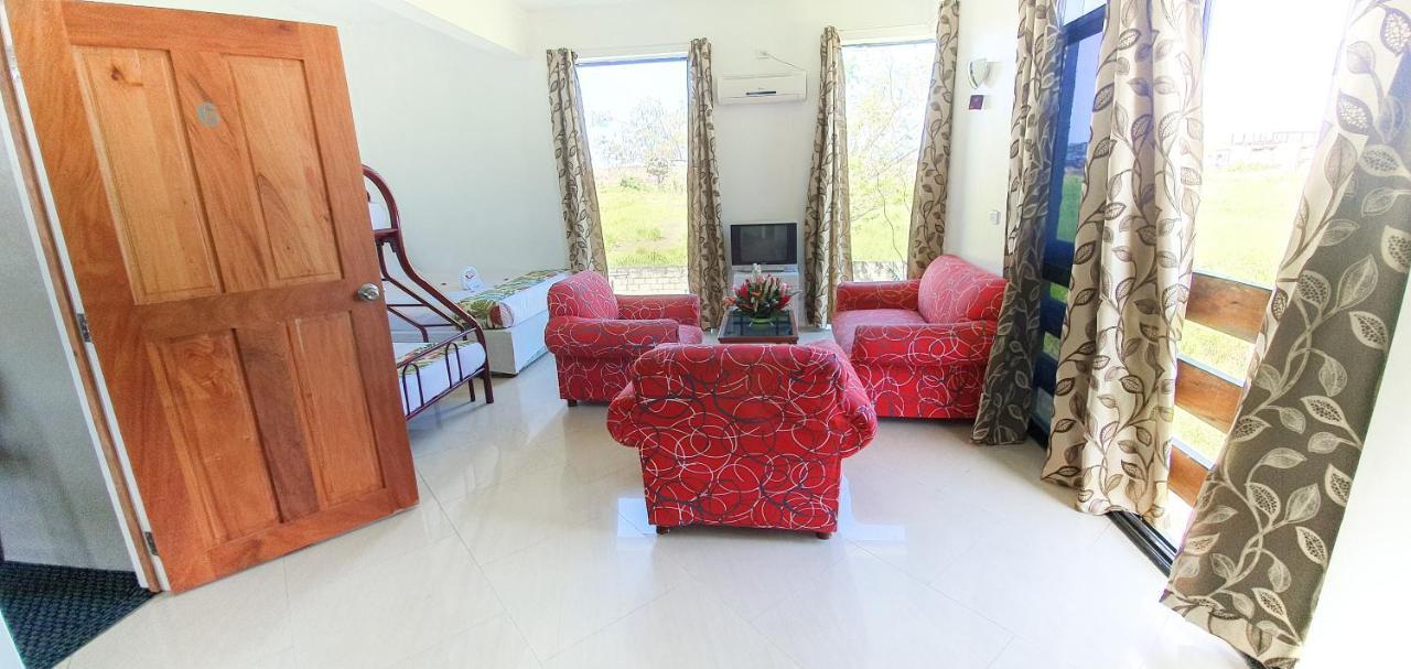 ไอส์แลนด์ แอคคอมมอเดชั่น นาดี Bed & Breakfast ภายนอก รูปภาพ