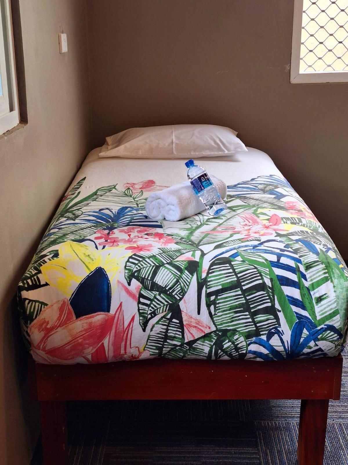 ไอส์แลนด์ แอคคอมมอเดชั่น นาดี Bed & Breakfast ภายนอก รูปภาพ