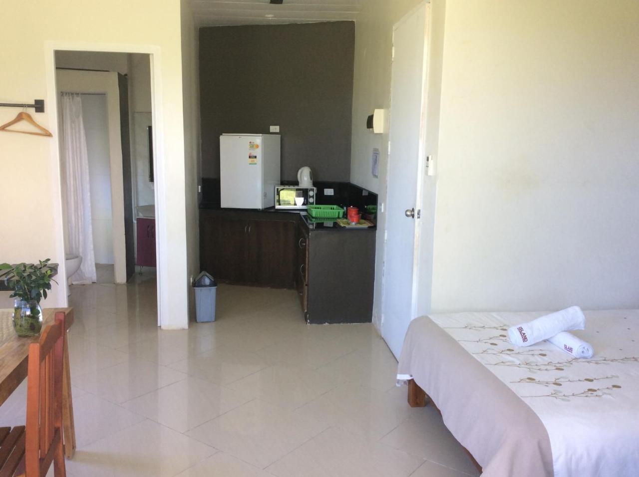 ไอส์แลนด์ แอคคอมมอเดชั่น นาดี Bed & Breakfast ภายนอก รูปภาพ