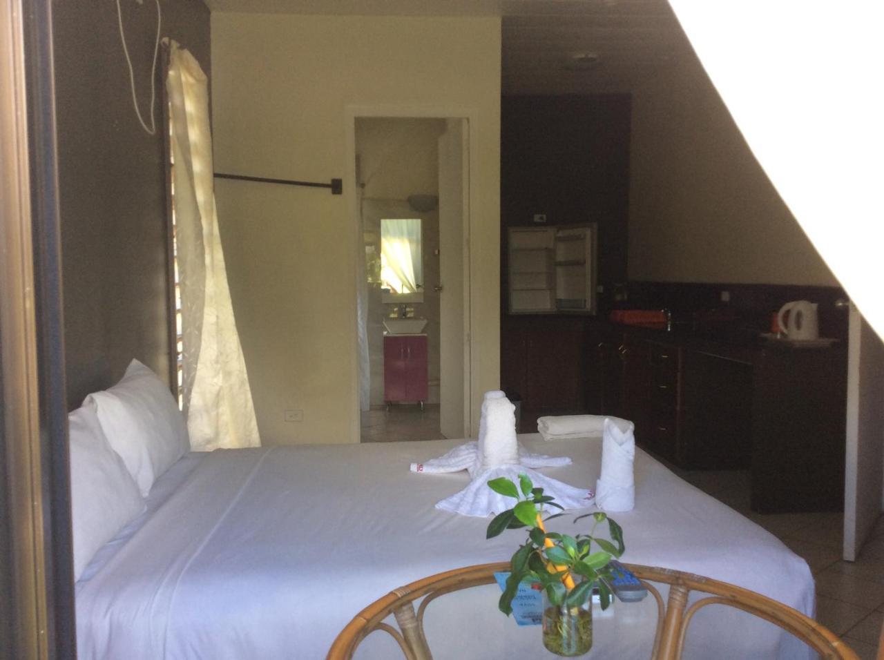 ไอส์แลนด์ แอคคอมมอเดชั่น นาดี Bed & Breakfast ภายนอก รูปภาพ
