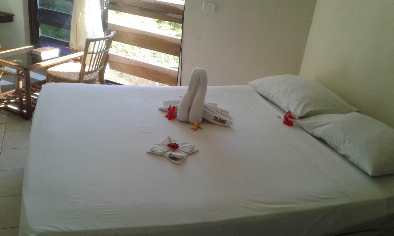 ไอส์แลนด์ แอคคอมมอเดชั่น นาดี Bed & Breakfast ภายนอก รูปภาพ